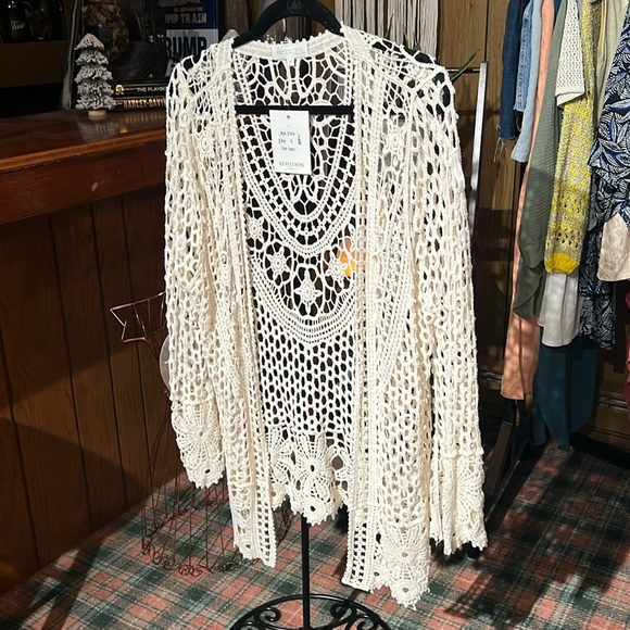 Rebellion Other - NWT Rebellion Crochet Duster